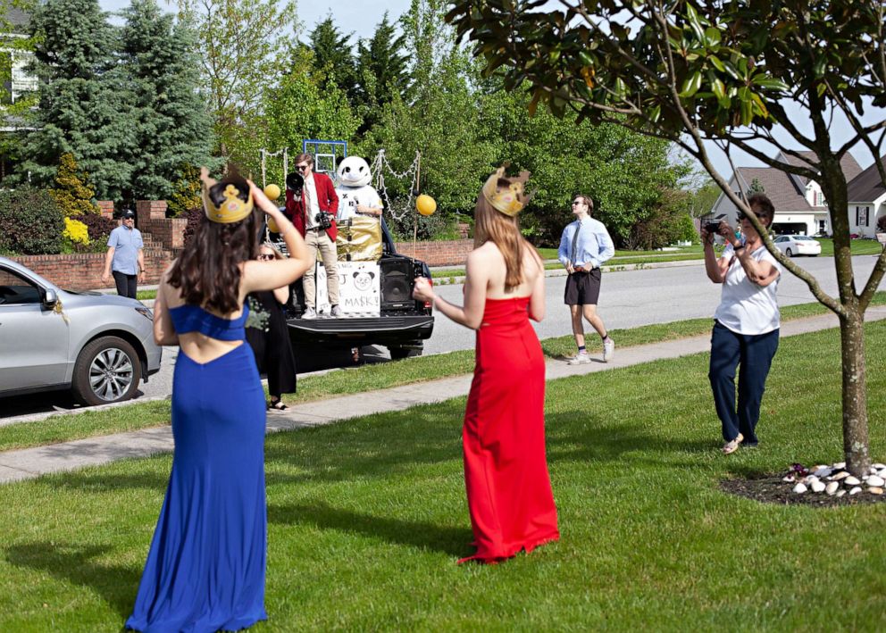 PHOTO: Students from Carlisle High School in Carlisle, Pennsylvania, enjoy their "Prom on Wheels," May 16, 2020.