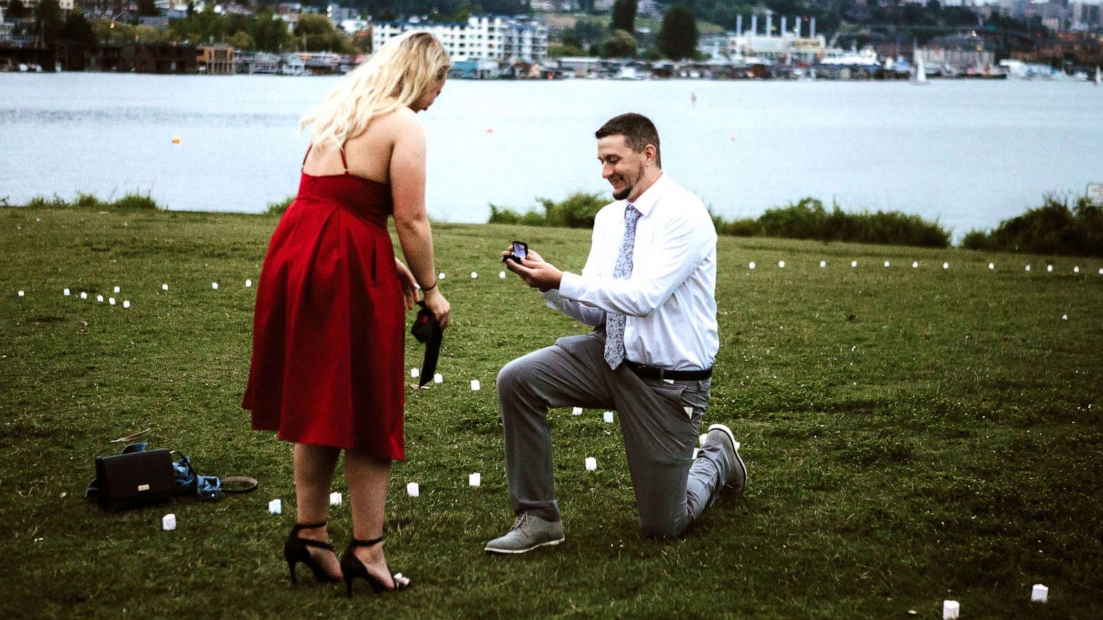 PHOTO: Joshua Green pulls off elaborate "Grey's Anatomy"-themed proposal in Seattle for superfan girlfriend Hannah Pettijohn.