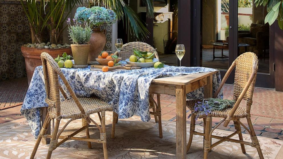 PHOTO: Outdoor Provence Wheat Rug