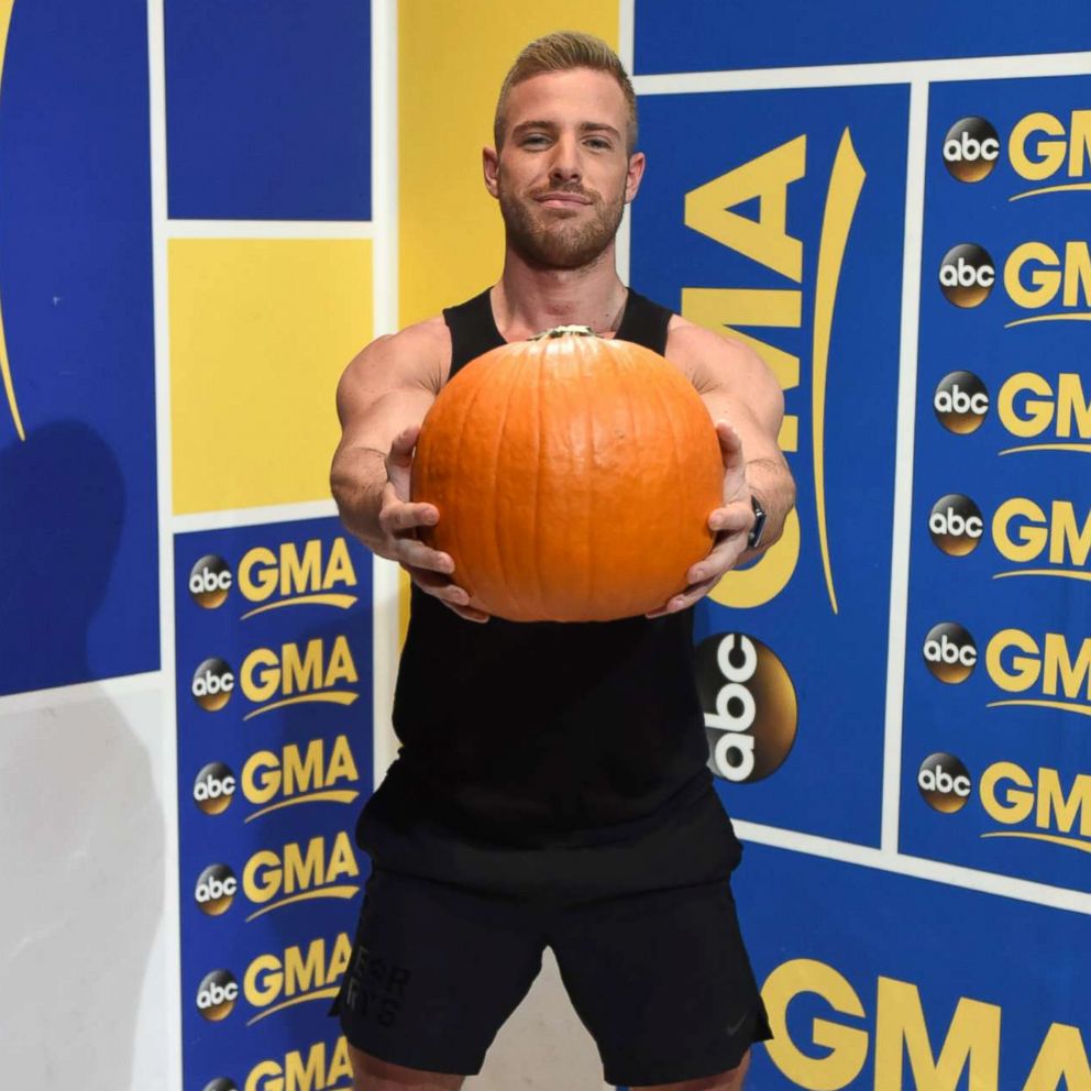 VIDEO: How to do a festive, full-body pumpkin workout