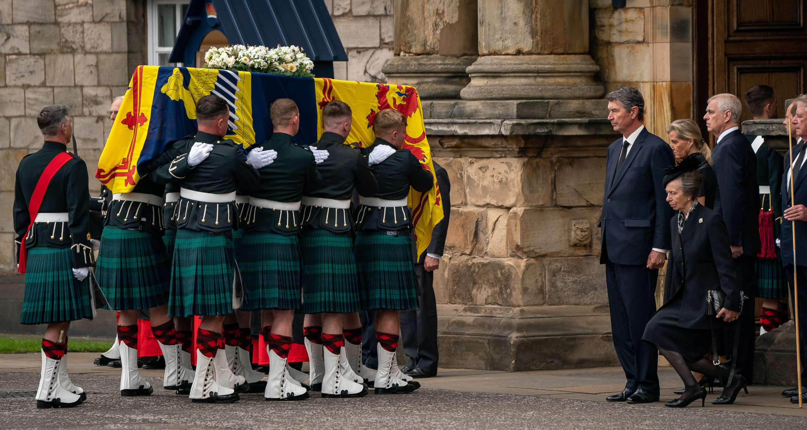 PHOTO: Princess Anne curtseys the coffin of Queen Elizabeth II, as it arrives at Holyroodhouse, Sept. 11, 2022, in Edinburgh, United Kingdom. 