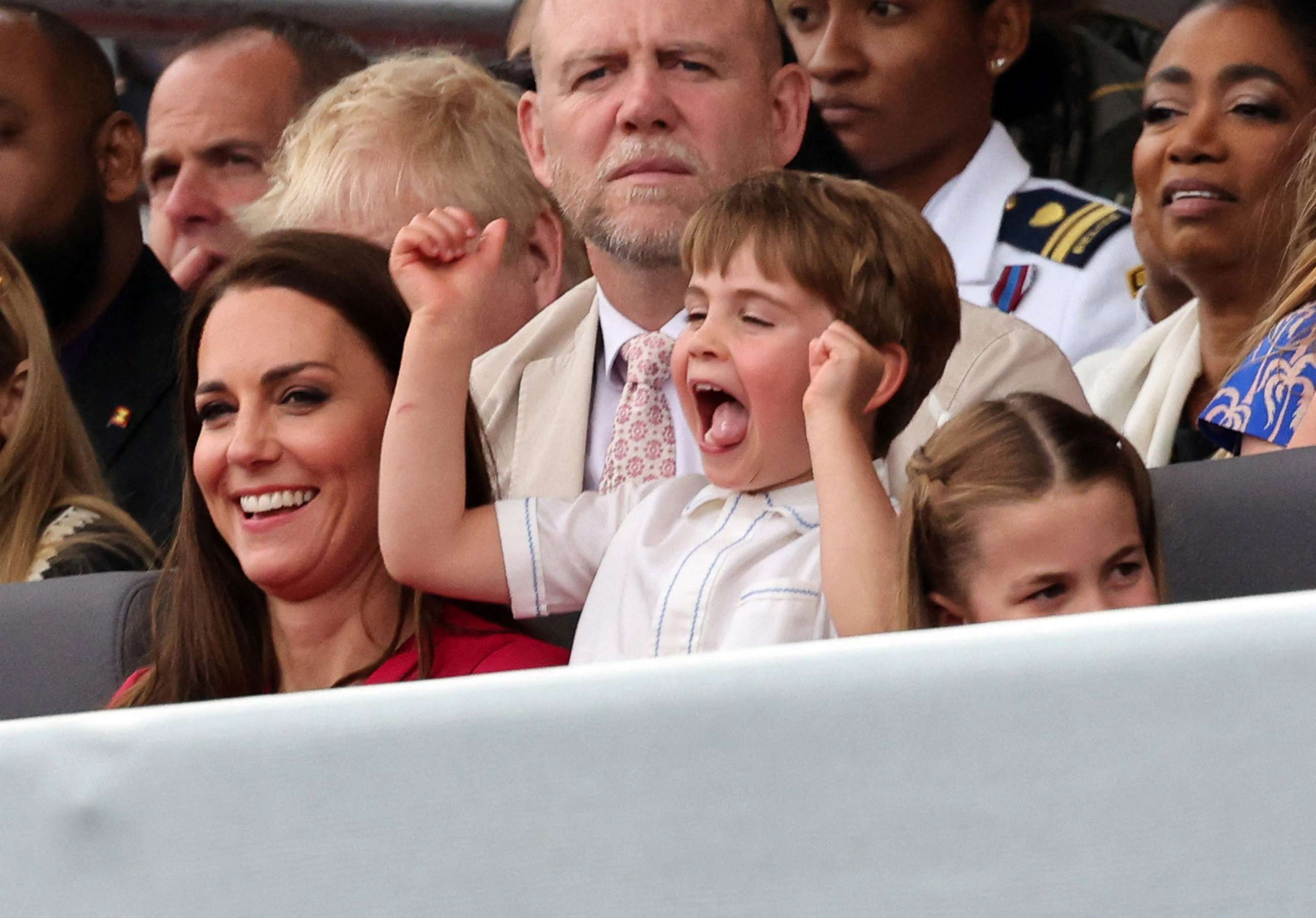 PHOTO: Britain's Catherine, Duchess of Cambridge Britain's Prince Louis of Cambridge and Britain's Princess Charlotte of Cambridge watch the Platinum Pageant in London on June 5, 2022.
