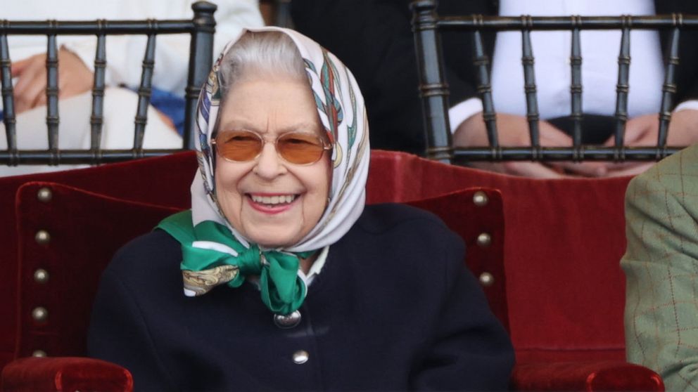 PHOTO: Queen Elizabeth II at the Royal Windsor Horse Show, in the United Kingdom, May 13, 2022.