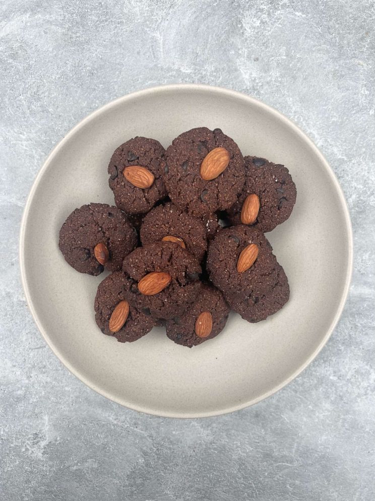 PHOTO: Chocolate cookies.