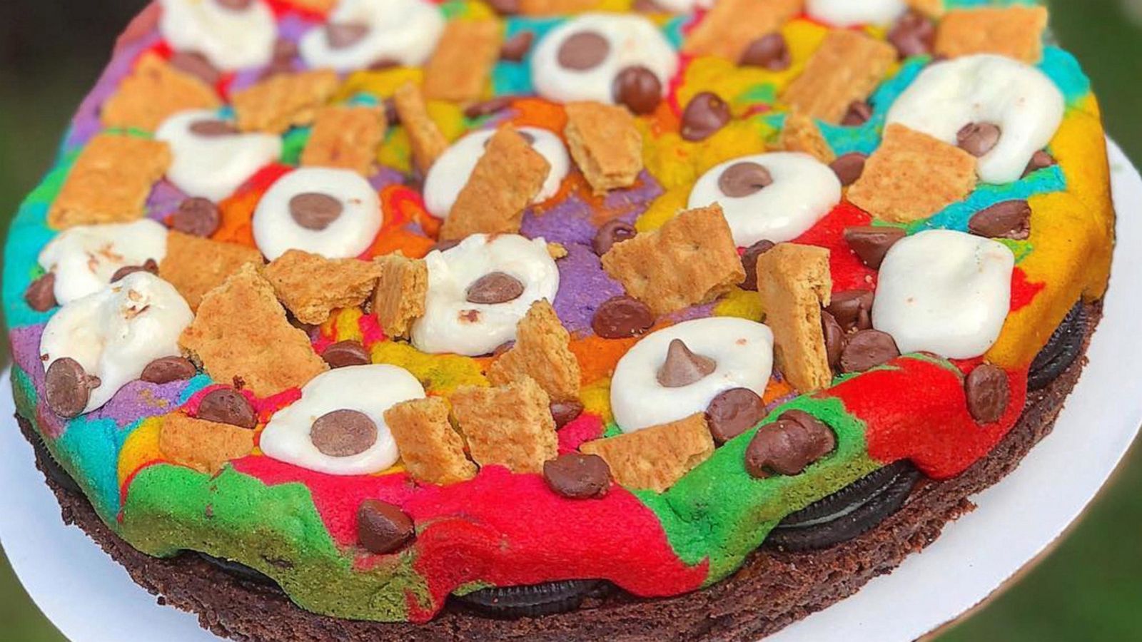 PHOTO: This giant cookie cake is all your rainbow dreams come true.