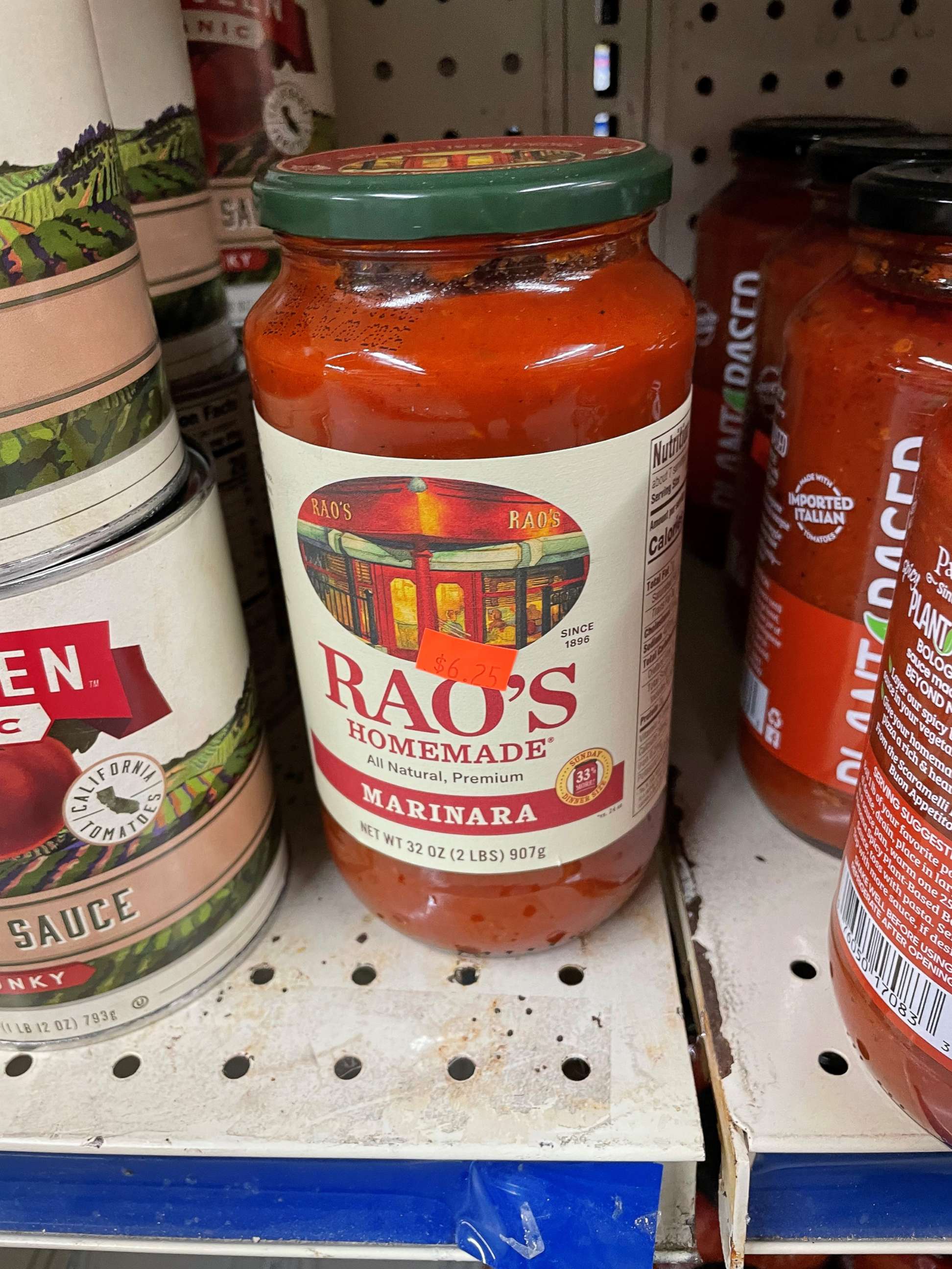 PHOTO: A jar of Rao's marinara sauce on a grocery store shelf.