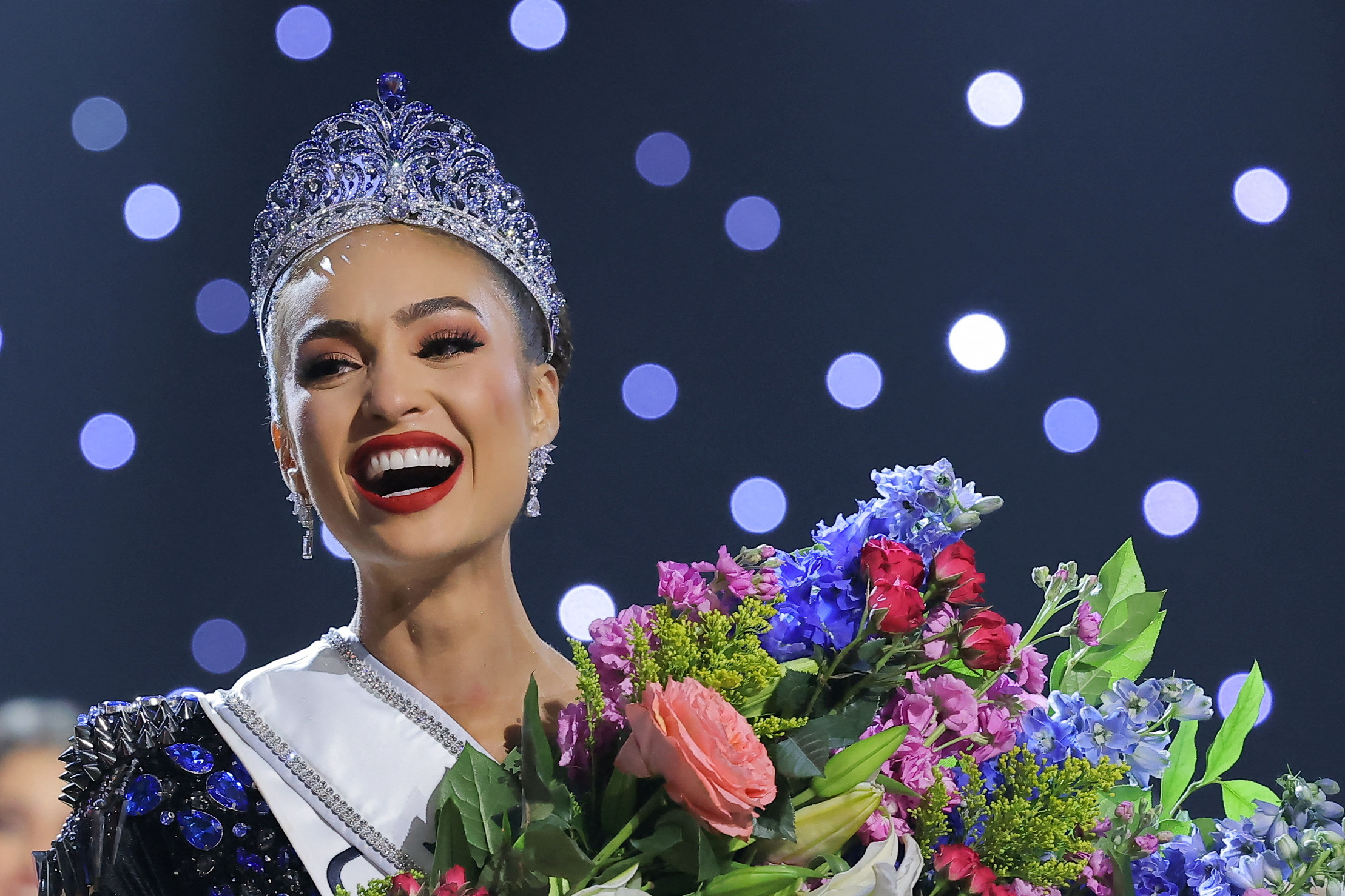 PHOTO: Miss U.S.A. R'Bonney Gabriel reacts after being crowned Miss Universe during the 71st Miss Universe pageant, Jan. 14, 2023, in New Orleans.