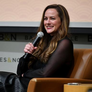 PHOTO: Rebecca Ross Celebrates 'Ruthless Vows' with Chloe Gong at Barnes & Noble Union Square, New York, Jan. 3, 2024.