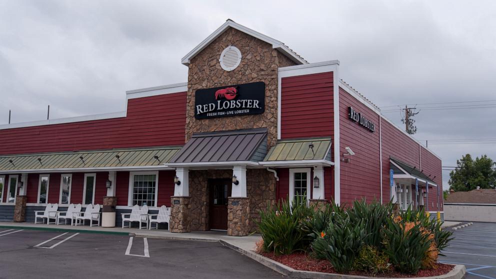 PHOTO: A Red Lobster restaurant is seen in Lakewood, Calif., May 15, 2024. 