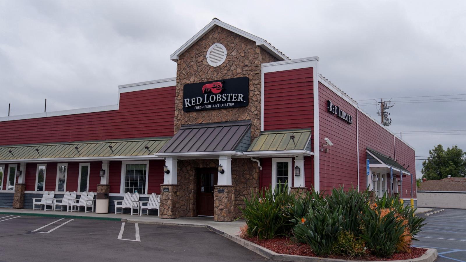 PHOTO: A Red Lobster restaurant is seen in Lakewood, Calif., May 15, 2024.