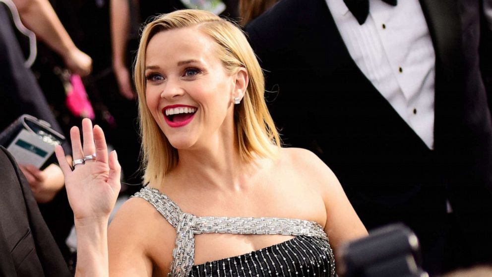 Reese Witherspoon S Clothing Brand Is Giving Away Free Dresses To Images, Photos, Reviews