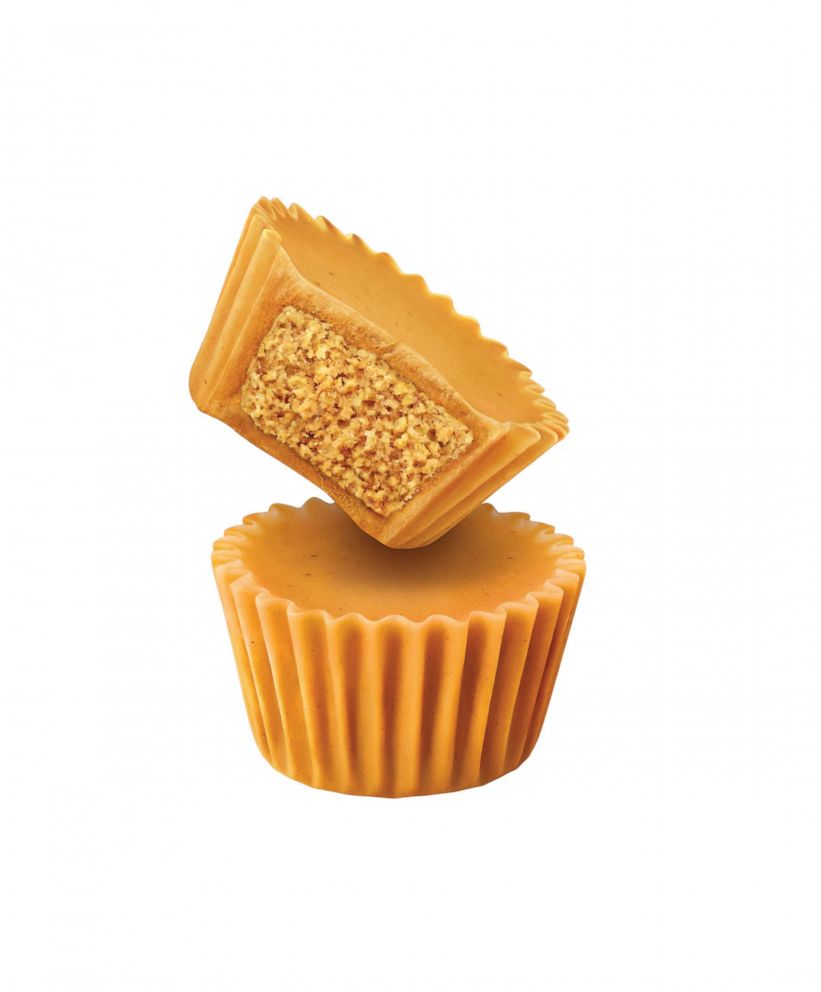 PHOTO: New Reese’s Ultimate Peanut Butter Lovers cups come in standard, king and miniatures.