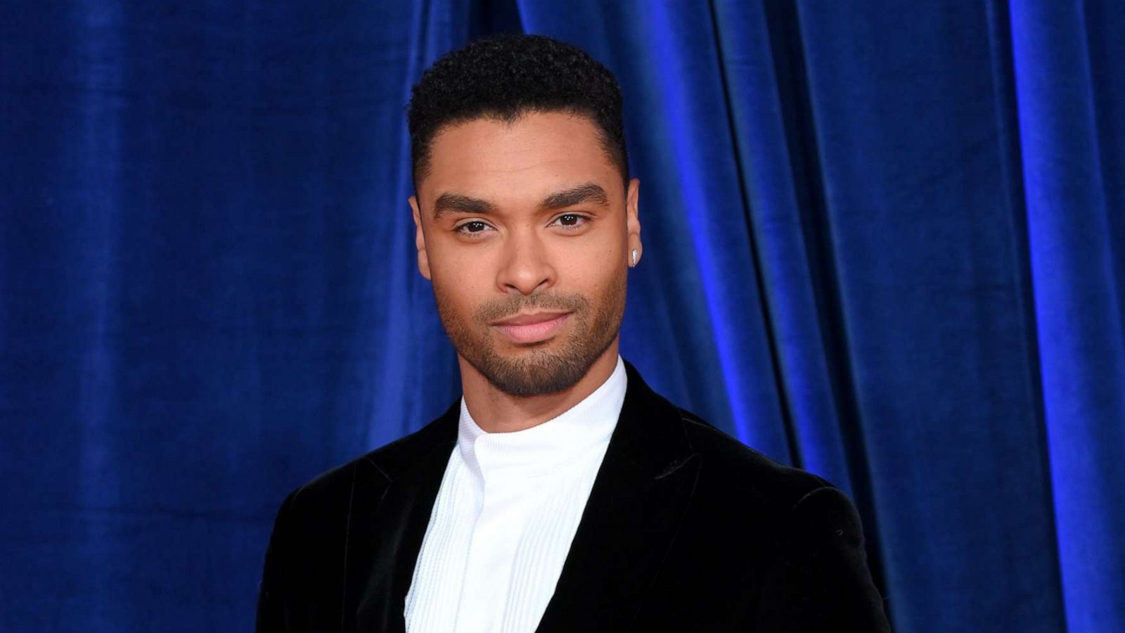 PHOTO: Regé-Jean Page attends "The Harder They Fall" World Premiere at The Royal Festival Hall on October 06, 2021 in London.