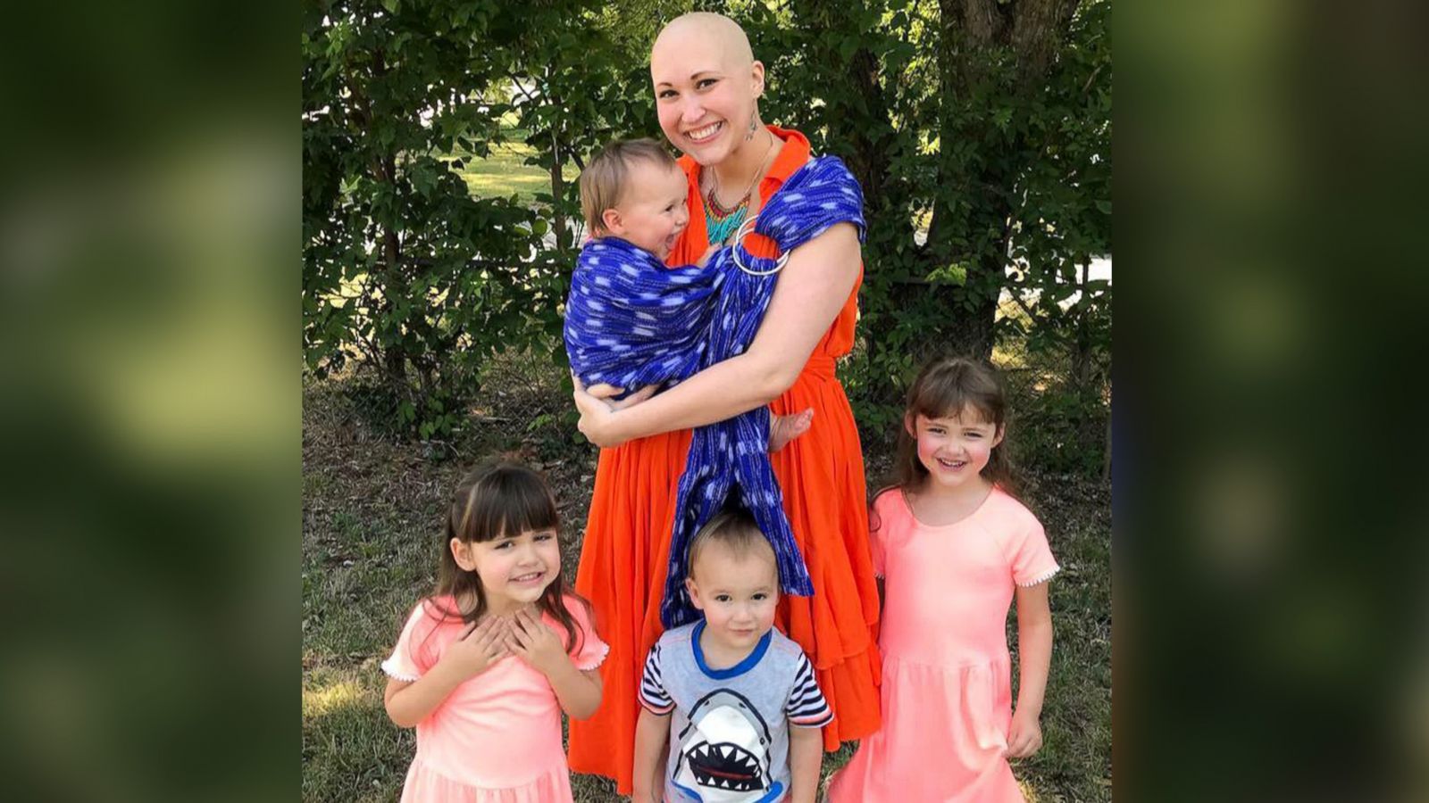 PHOTO: Rhiannon Lindley of Springfield, Missouri, is photographed with her four children, Adelaide, 1, Ezra, 2, Dani, 6 and Madalyn, 4.