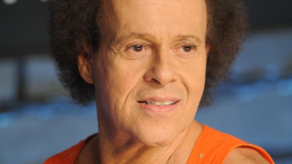 VIDEO: Richard Simmons interacts with fans after long absence