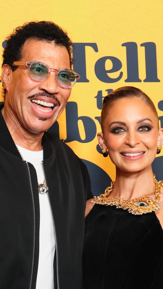 VIDEO: Nicole and Sophia Richie captured gleefully screaming ‘Lionel’ at his concert 