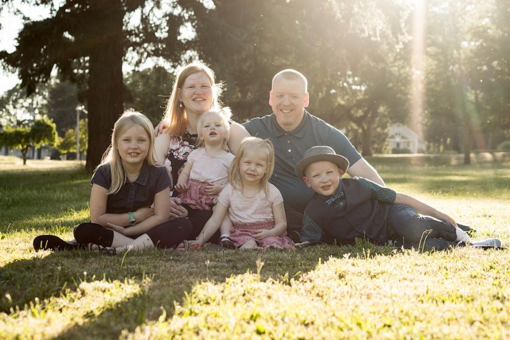 PHOTO: The Ridgeways, a family of six, live in Portland, Oregon.