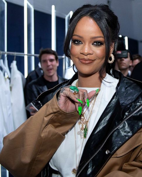 Rihanna debuts much-anticipated Fenty fashion line - Good Morning America