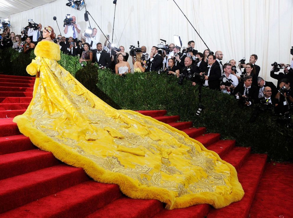 PHOTO: Rihanna arrives at "China: Through The Looking Glass" Costume Institute Benefit Gala at the Metropolitan Museum of Art on May 4, 2015 in New York City.