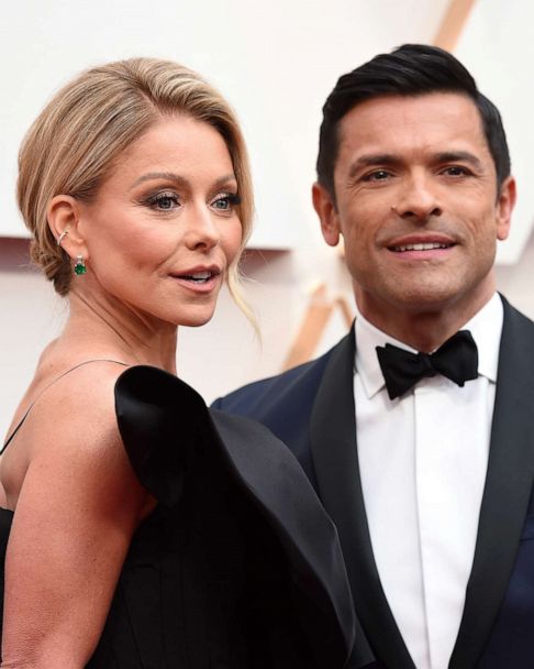 Kelly ripa oscars 2019 dress best sale