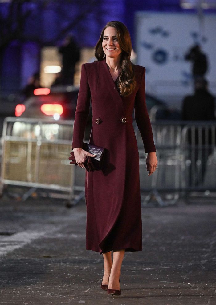 PHOTO: Catherine, Princess of Wales attends the 'Together at Christmas' carol service at Westminster Abbey, Dec. 15, 2022 in London.