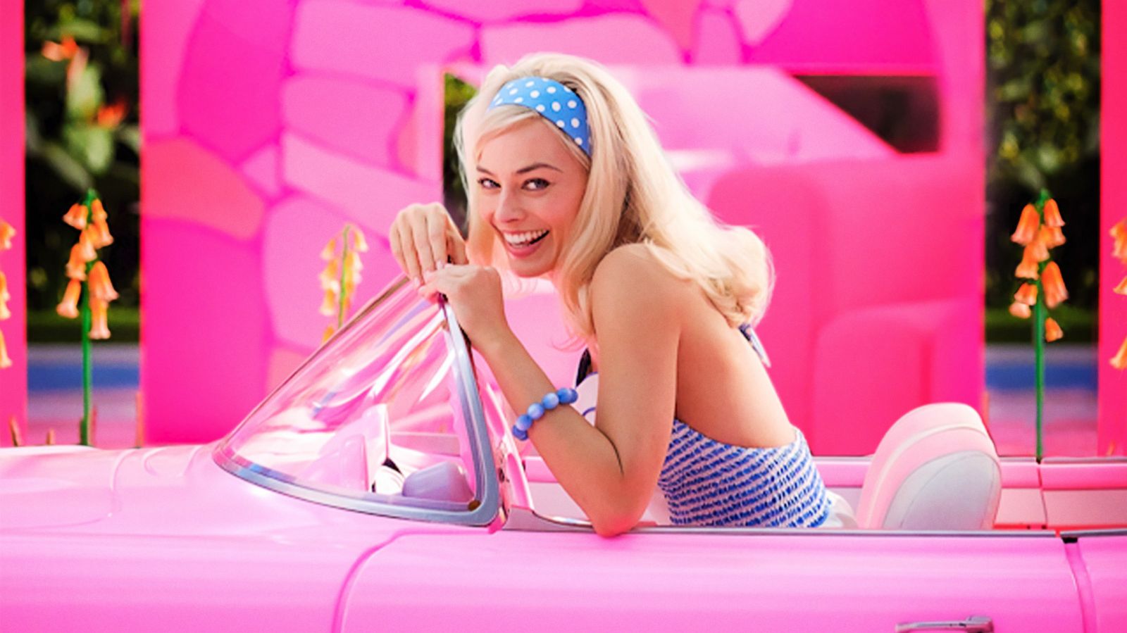 PHOTO: First look at Margot Robbie as Barbie in Warner Bros. Pictures' "Barbie."