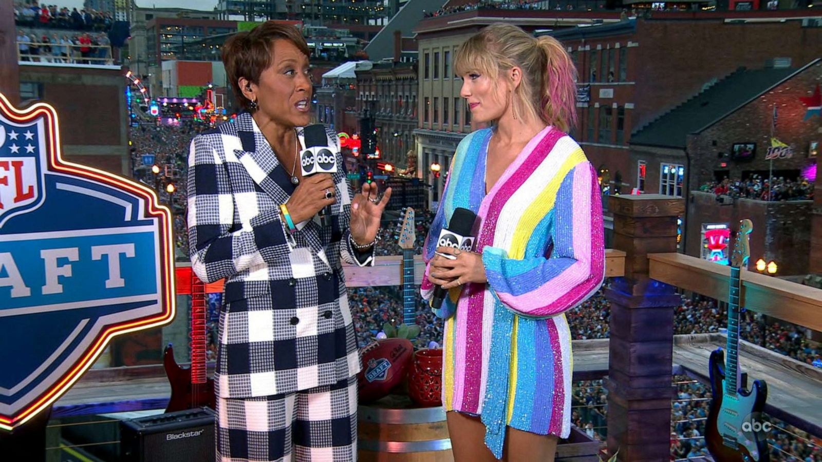 PHOTO: Robin Roberts and Taylor Swift speak at the NFL Draft in Nashville, April 25, 2019.