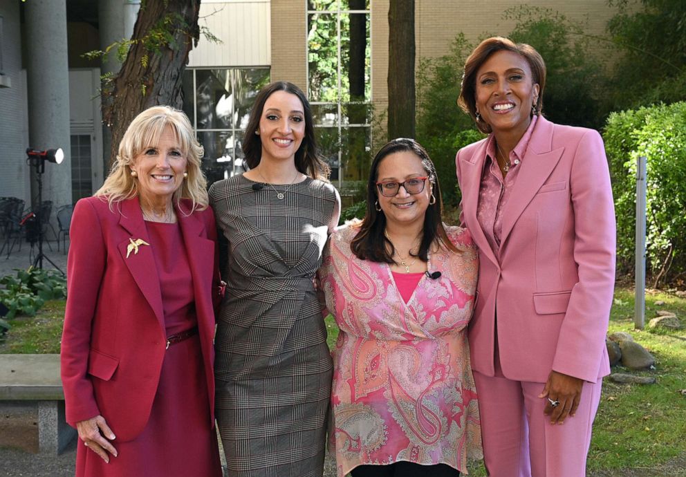 PHOTO: First lady Dr. Jill Biden, far left, and "GMA" co-anchor Robin Roberts, far right, pose with Montefiore Einstein Cancer Center's Dr. Amanda Rivera, second from left, and Sandra Cruz, 52, who is undergoing treatment for breast cancer.