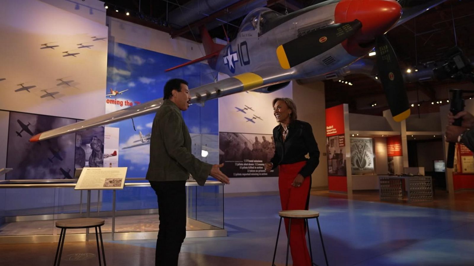 PHOTO: "American Idol" judge Lionel Richie and "Good Morning America" co-anchor Robin Roberts visited Tuskegee, Ala.