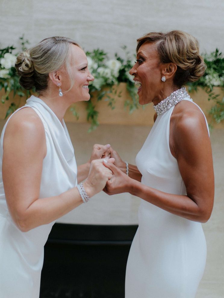 PHOTO: The wedding was a celebration of Robin Roberts' and Amber Laign's 18-year romance.