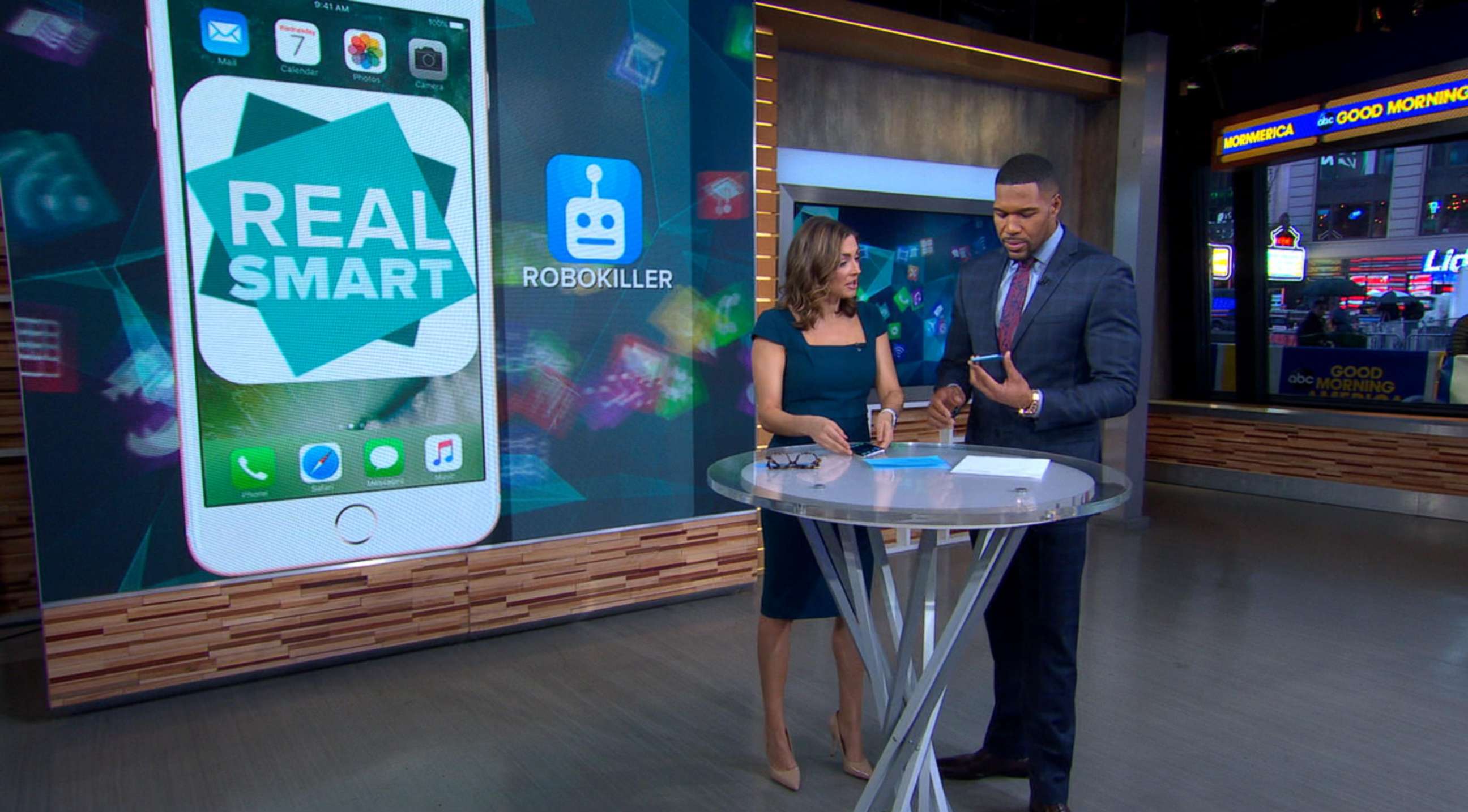 PHOTO: ABC News' Paula Faris demonstrates how an app can help stop spam calls from coming through.