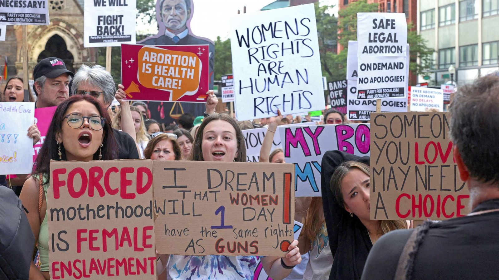 PHOTO: Abortion rights protesters demonstrate after the U.S. Supreme Court ruled in the Dobbs v Women's Health Organization abortion case, overturning the Roe v Wade abortion decision in Boston, June 24, 2022.