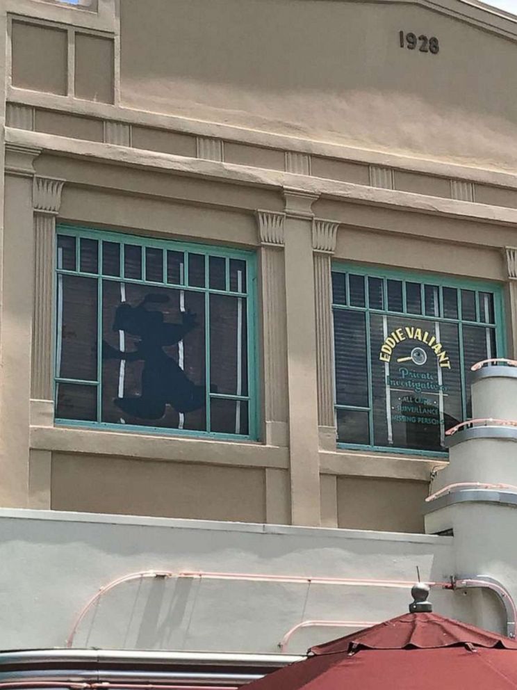 PHOTO: Look out for this homage to Roger Rabbit on a window above Hollywood and Dine.