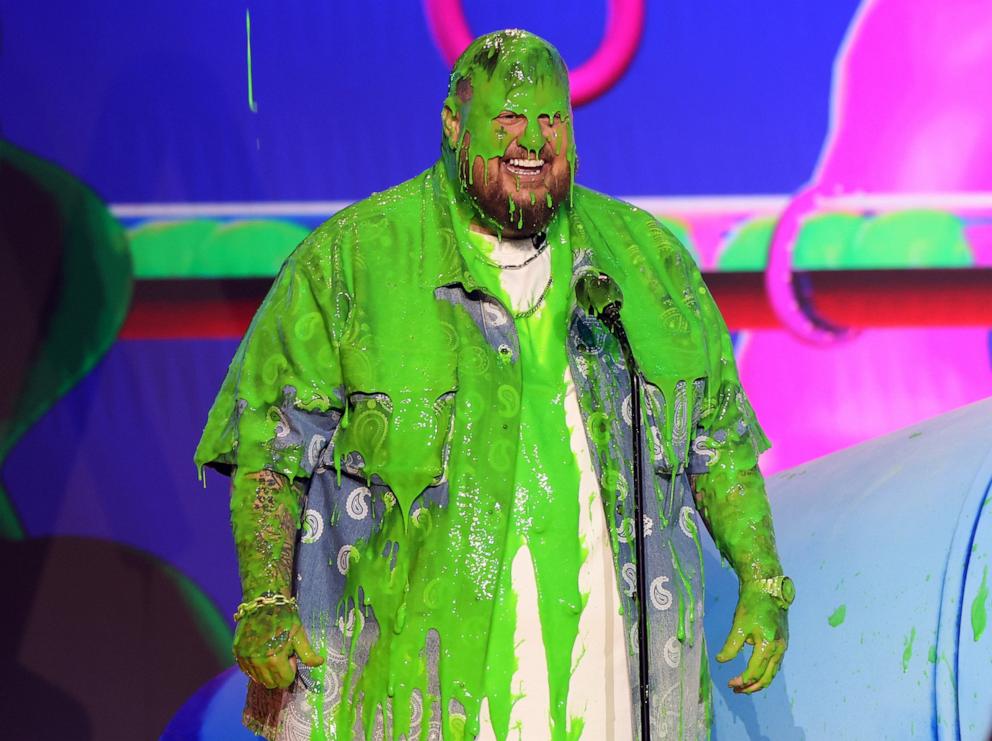 PHOTO: Jelly Roll gets slimed onstage during Nickelodeon Kids' Choice Awards 2024 at Barker Hangar on July 13, 2024 in Santa Monica, Calif.