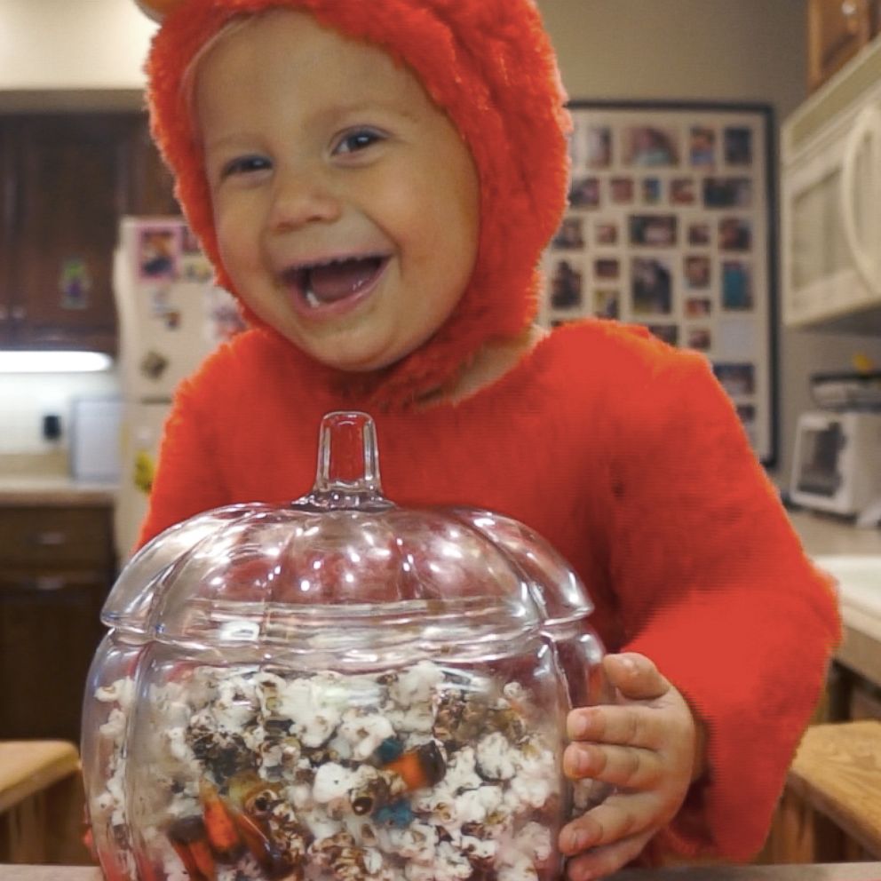 VIDEO: 2-year-old's spooky popcorn is the perfect Halloween treat