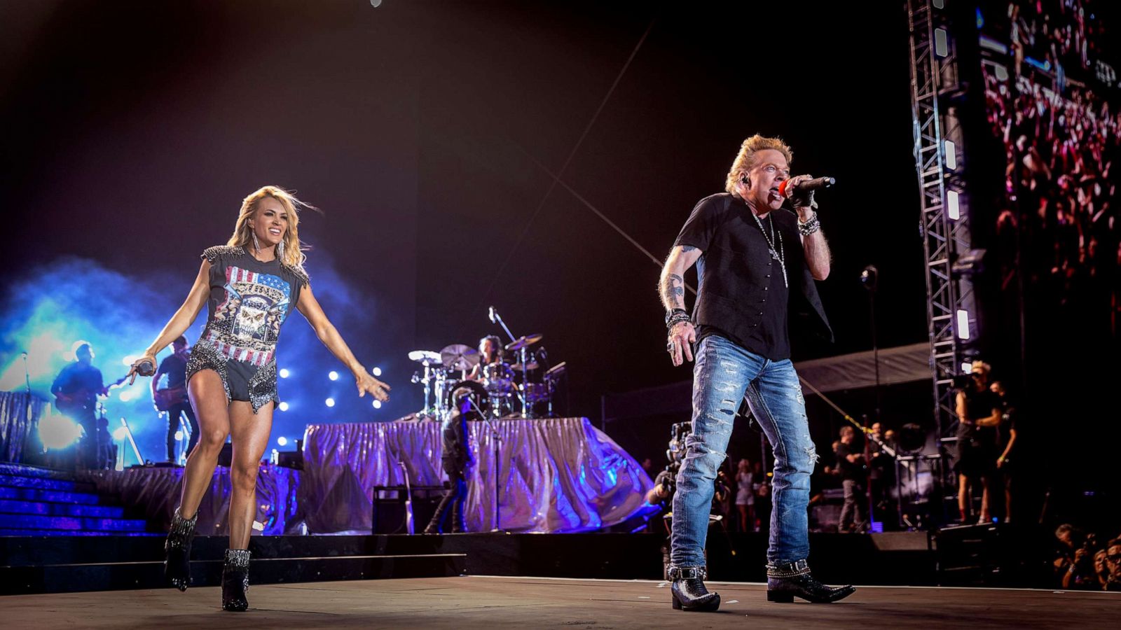 PHOTO: Guns n Roses lead singer Axl Rose makes a surprise appearance with Saturday's headliner Carrie Underwood to sing a pair of the groups famous songs at Stagecoach Country Music Festival in Indio, Calif., April 30, 2022.