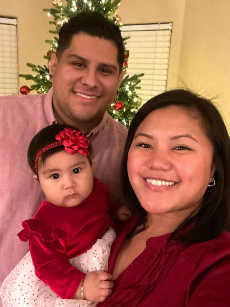 PHOTO: Rowena Salas poses with her daughter Mia and husband Jaime Salas, who passed away in May 2021.