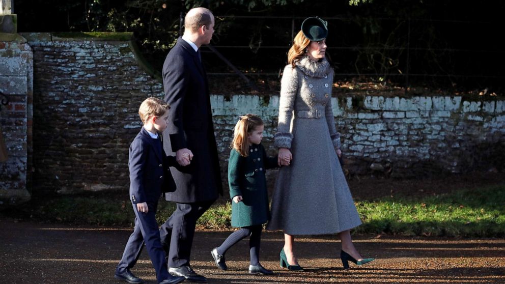 VIDEO: George, Charlotte make 1st walk to Christmas Day service with William and Kate  