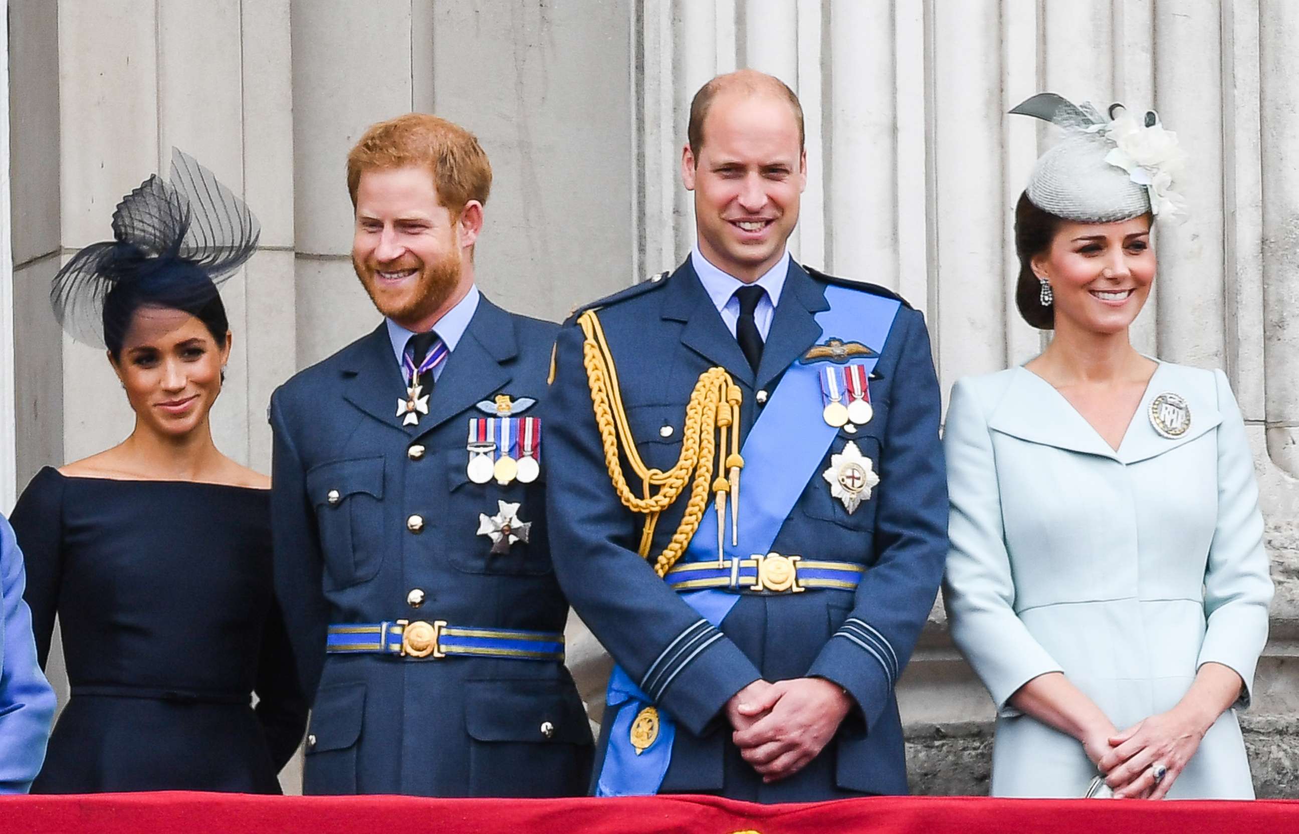 PHOTO: Meghan, Duchess of Sussex, Prince Harry, Duke of Sussex, Prince William, Duke of Cambridge and Catherine, Duchess of Cambridge at Buckingham Palace to view a flypast to mark the centenary of the Royal Air Force, July 10, 2018, in London.