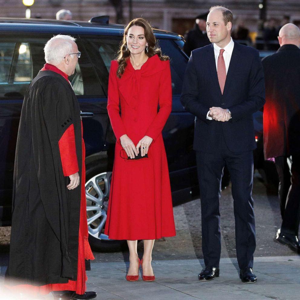 VIDEO: Kate Middleton hosts Christmas carols concert for the royal family