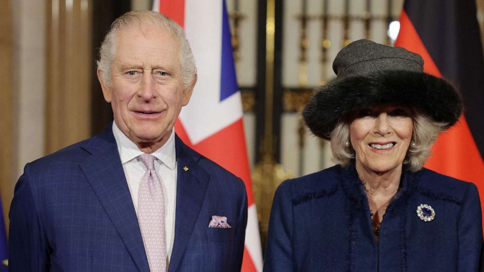 PHOTO: King Charles III and Camilla, Queen Consort inside Hamburg City Hall in Hamburg, Germany on March 31, 2023.