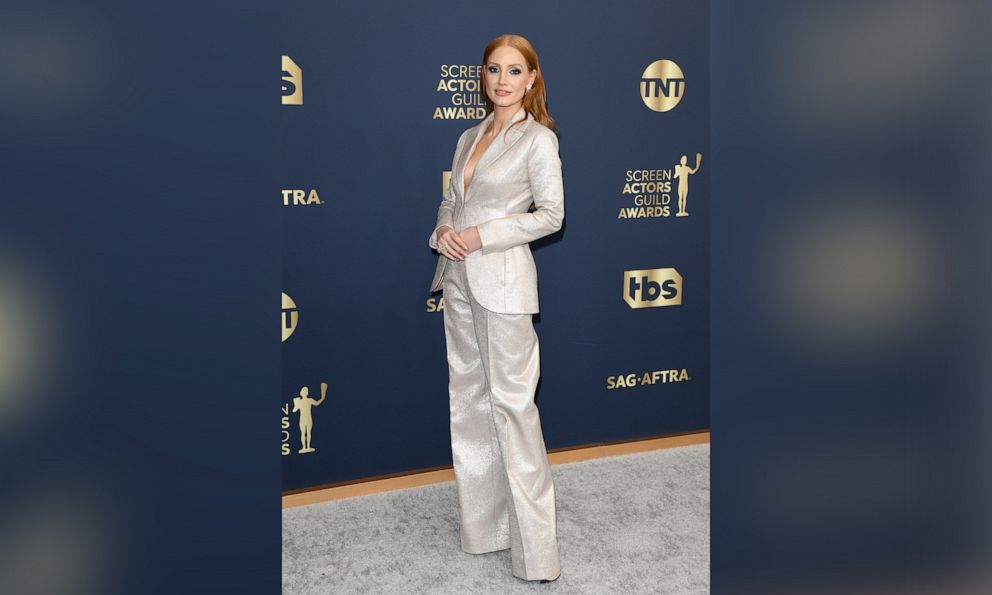 PHOTO: Jessica Chastain attends the 28th Annual Screen Actors's Guild Awards at Barker Hangar on Feb. 27, 2022 in Santa Monica, Calif.