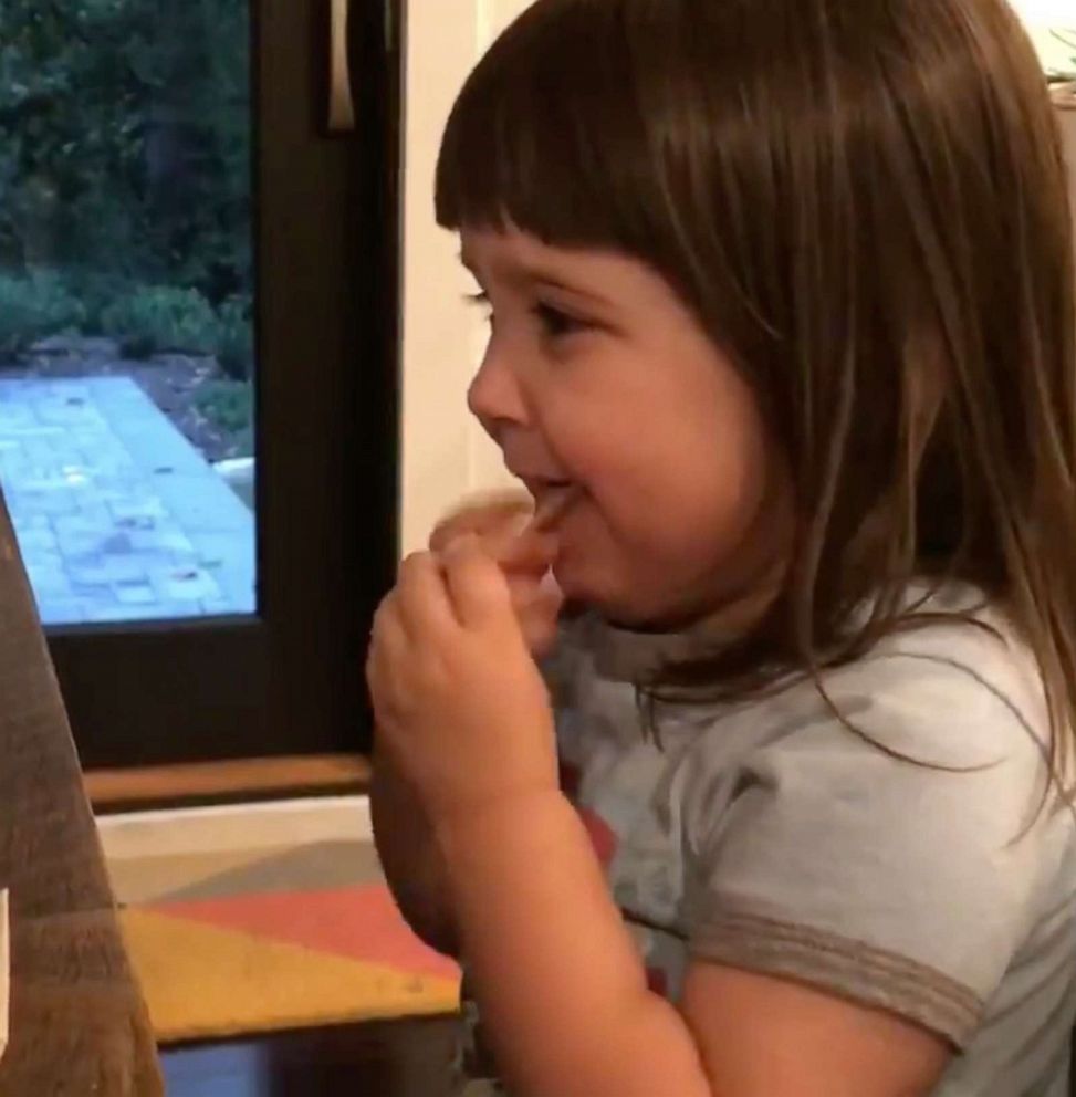 PHOTO: Mom's video of her toddler's reaction to tasting a salt and vinegar chip for the first time went viral on Twitter.