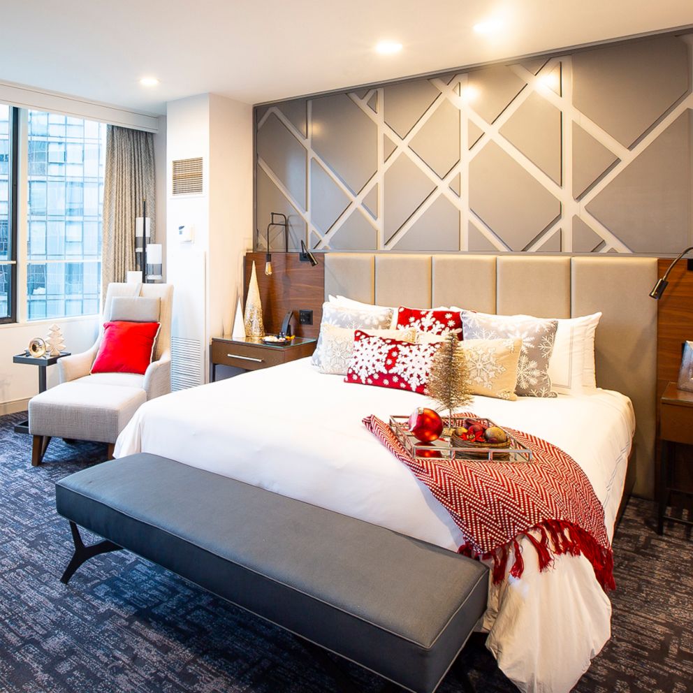 VIDEO: This Christmas-themed ho-ho-hotel suite is sugarplum dreams come true