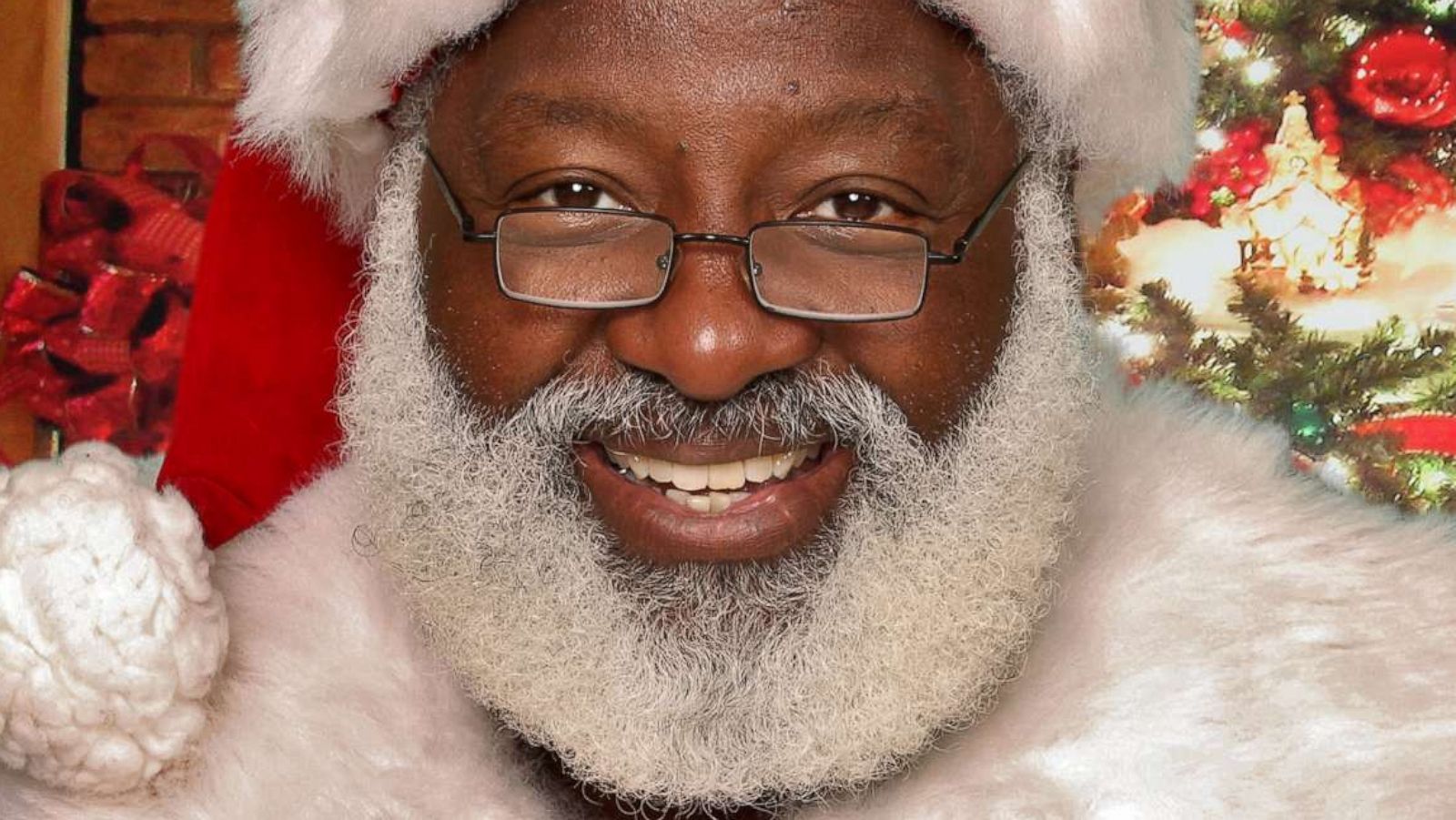 PHOTO: Santa Warren of "Santas Just Like Me" brings joy to families in the North Carolina region each holiday season.