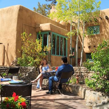 PHOTO: Couple dining a bed and breakfast