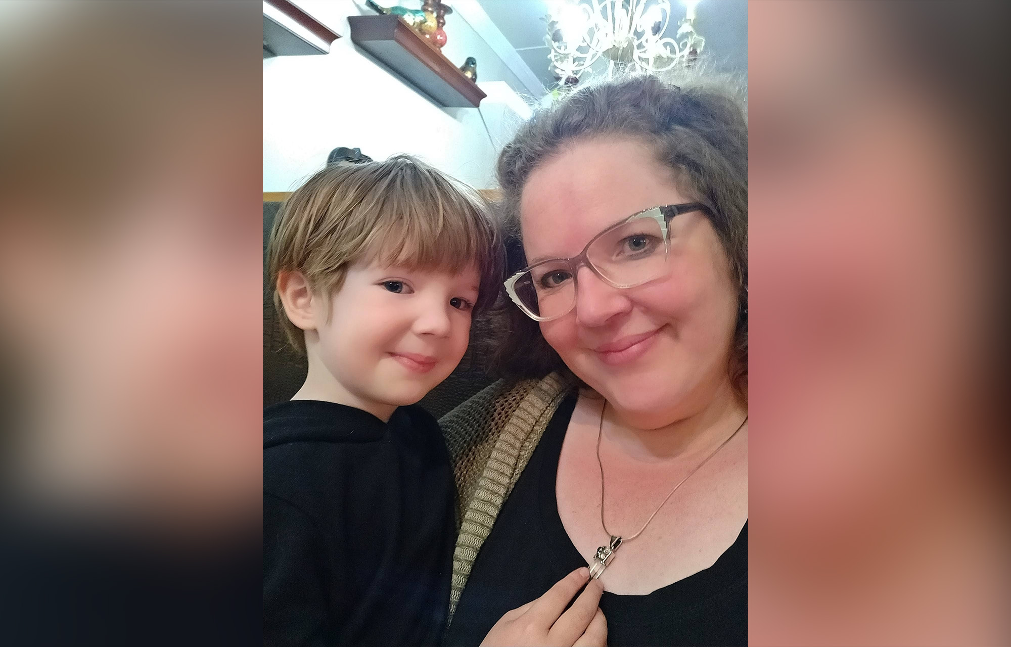 PHOTO: Sarah Hutchinson, 45, a librarian from Fredericksburg, Virginia, holds her 5-year-old son.