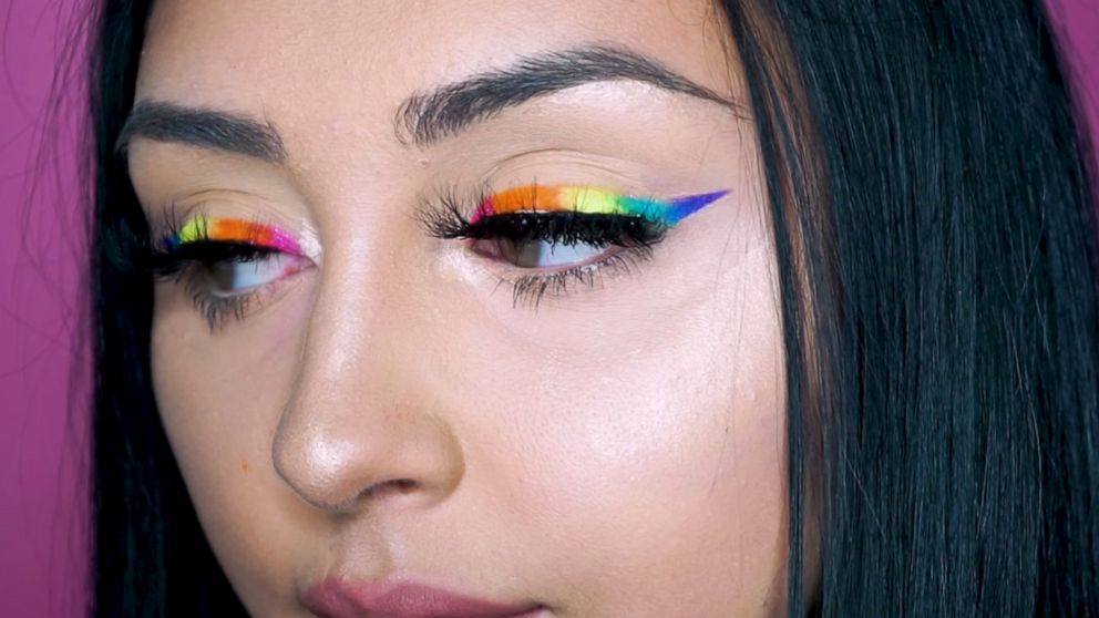 Stunning Rainbow Eyeliner Look