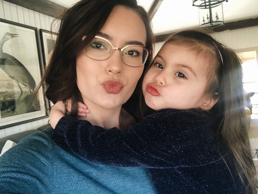 PHOTO: Savannah Love and Sutton, 3, taking a selfie, March 11, 2019, in Beaumont, Texas.