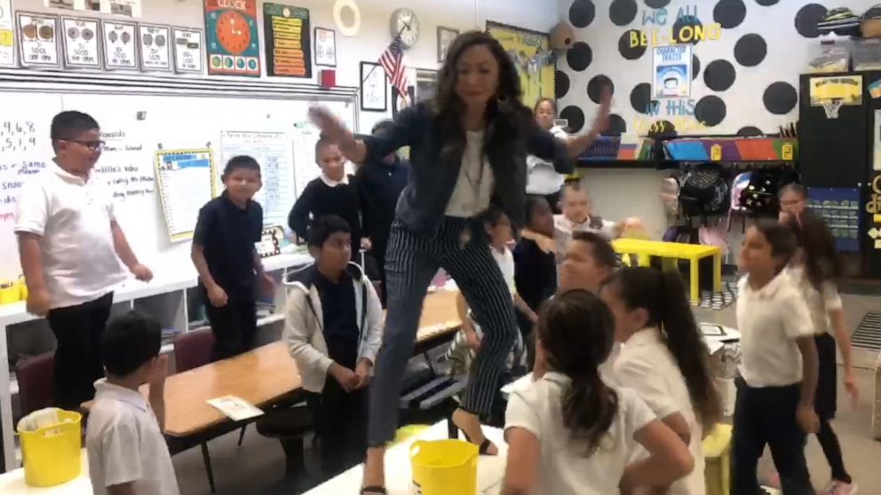 PHOTO: Los Medanos Elementary School teacher Dorothy Honey Mallari remixed a Lizzo song with her students.